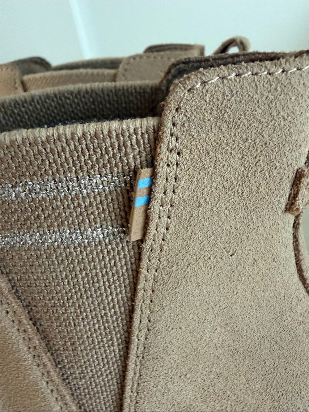 TOMS Cleo Desert Tan Suede Chelsea Boots Sz 7.5 Water Resistant NWOB - Picture 5 of 16
